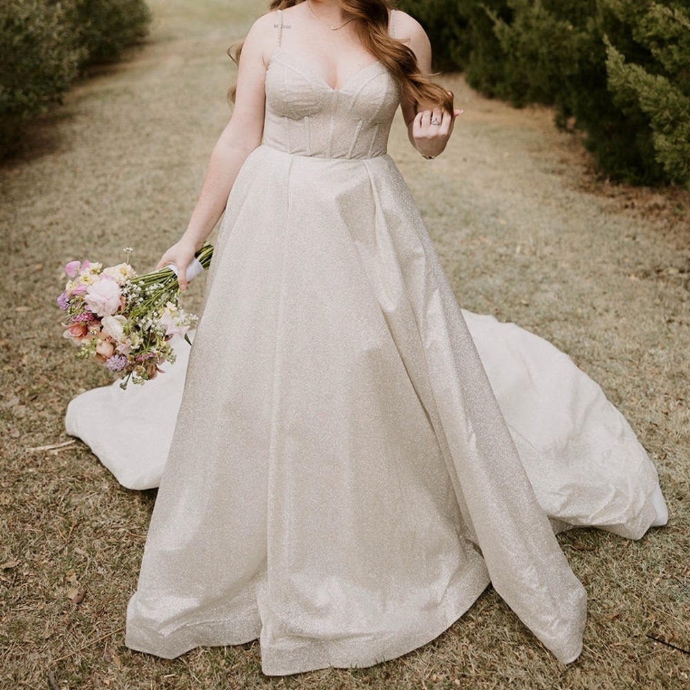 Essense of Australia Wedding Dress